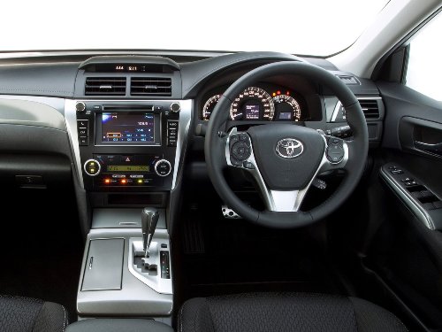 Toyota Aurion 2012. Старшая младшая сестра